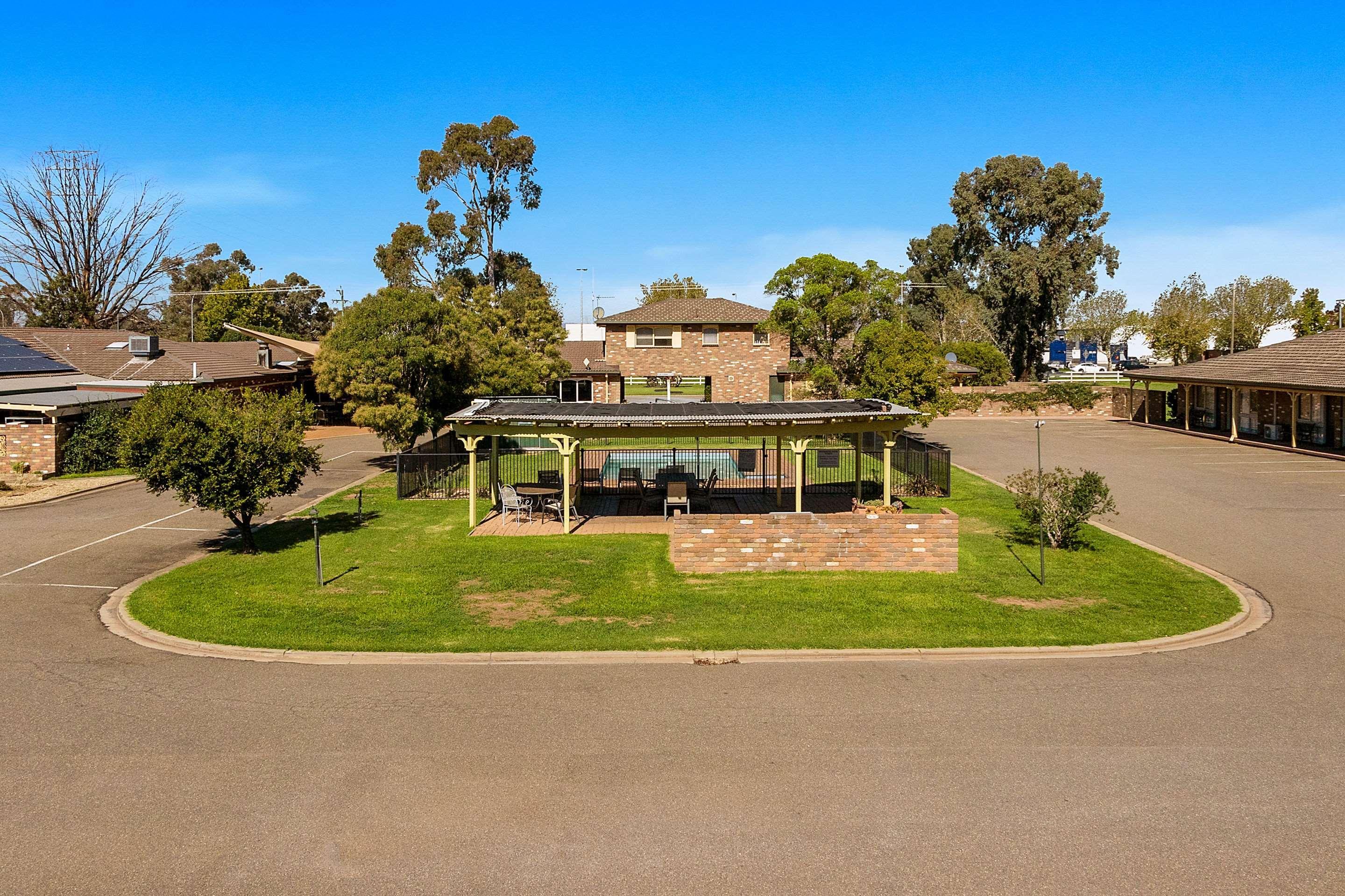 וואגה וואגה Quality Inn Carriage House מראה חיצוני תמונה