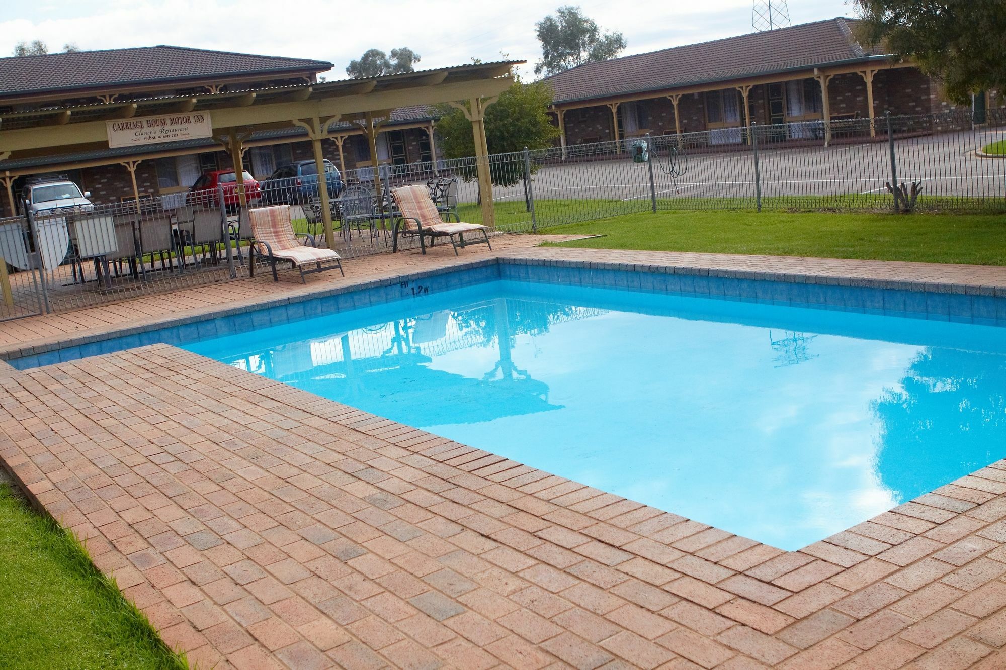 וואגה וואגה Quality Inn Carriage House מראה חיצוני תמונה